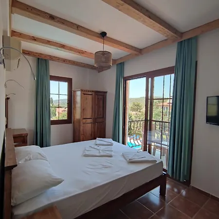 Ami Tai-candle Light * فتحية